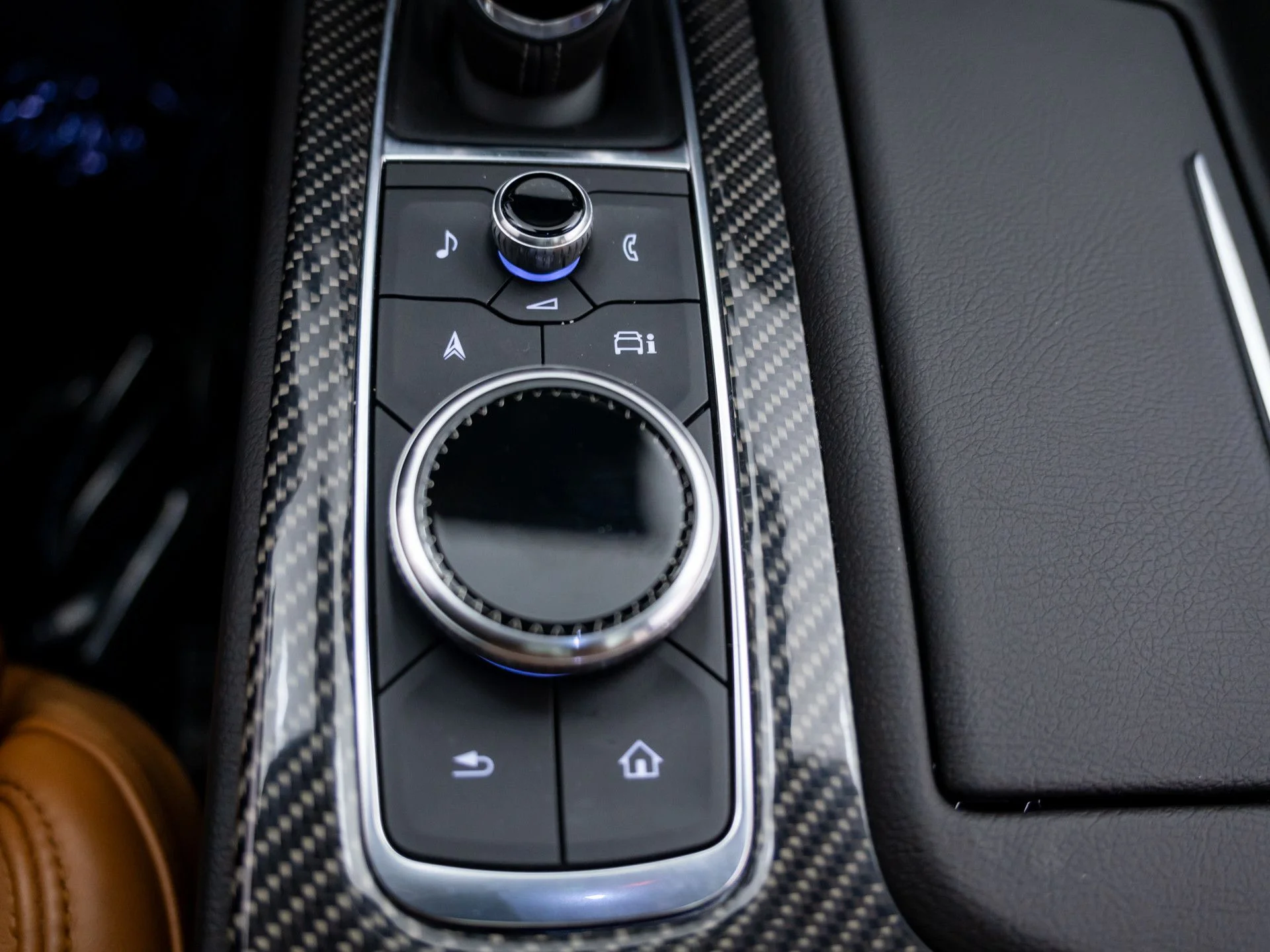 Used 2026 Silver Cadillac Premium Luxury image 30