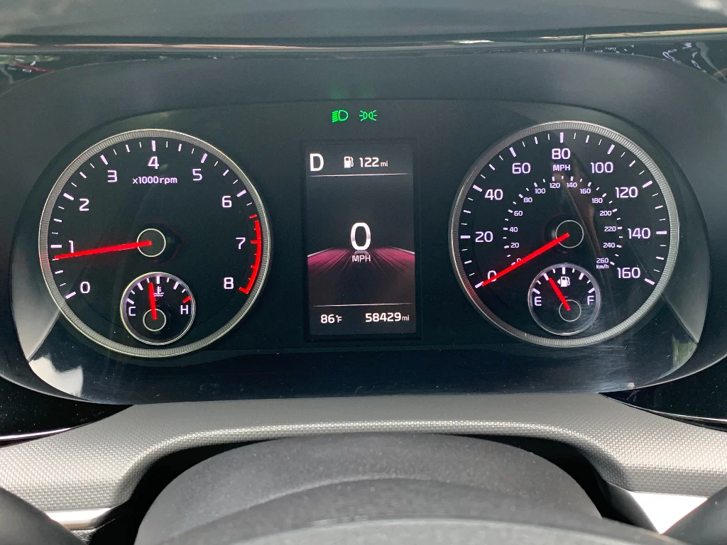 Used 2021 Wolf Gray Kia GT-Line image 13