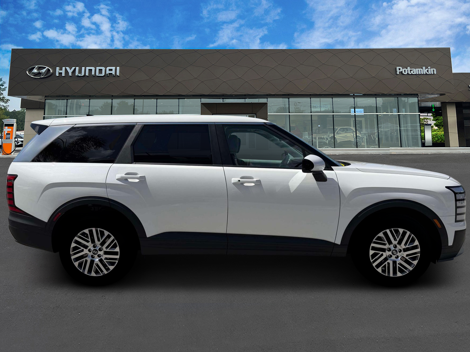New 2026 Creamy White Pearl Hyundai SE image 8