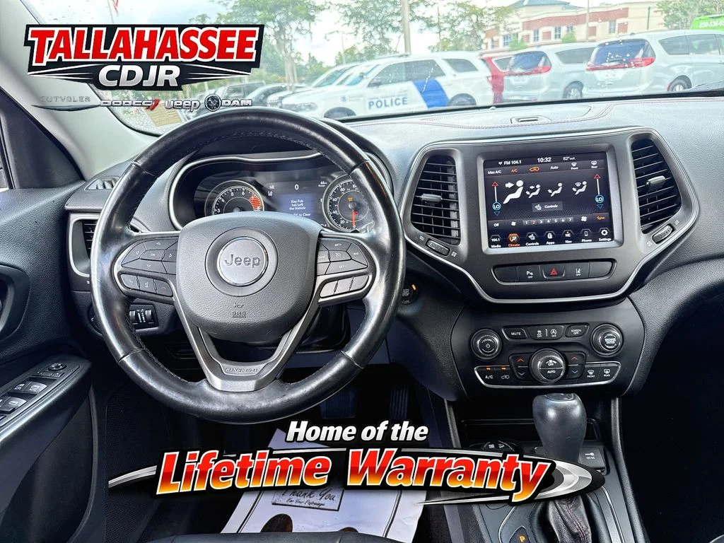 Used 2021 Orange Jeep Trailhawk image 32