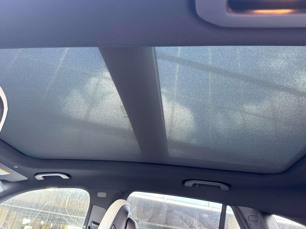 New 2026 Obsidian Black Metallic Mercedes-Benz GLC 300 image 8