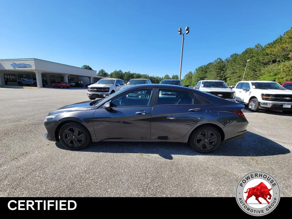 Used 2021 Gray Hyundai SEL image 1