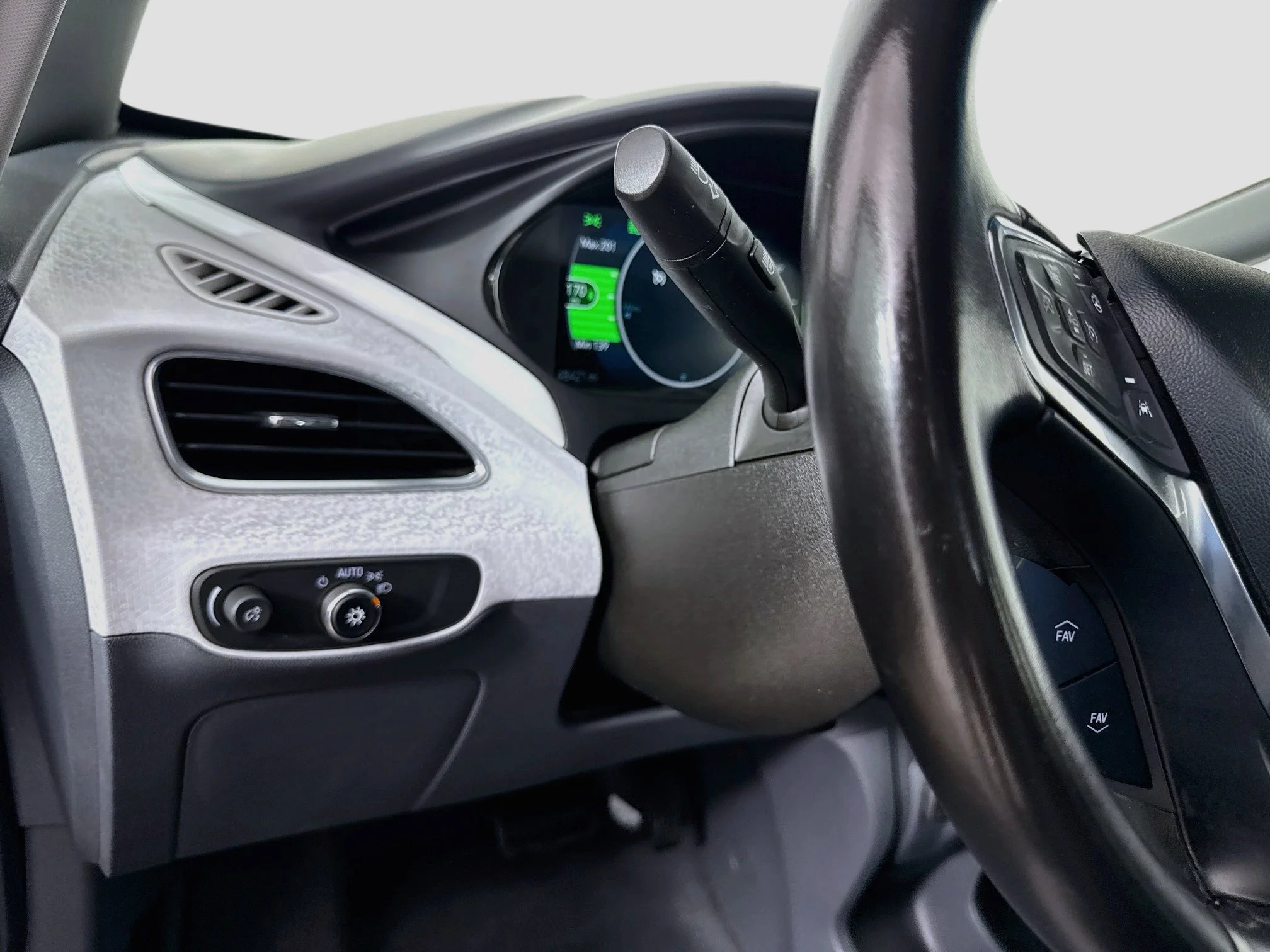 Used 2020 MOSAIC BLACK METALLIC Chevrolet LT image 12