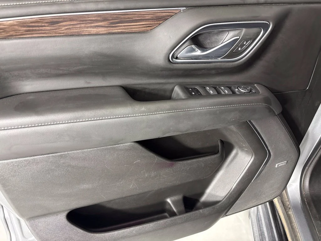 Used 2023 STERLING GRAY METALLIC Chevrolet LT image 33