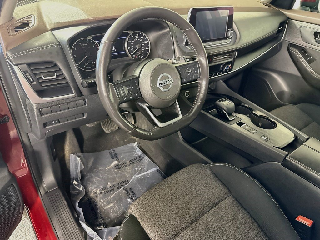 Used 2021 Scarlet Ember Tintcoat Nissan S image 19