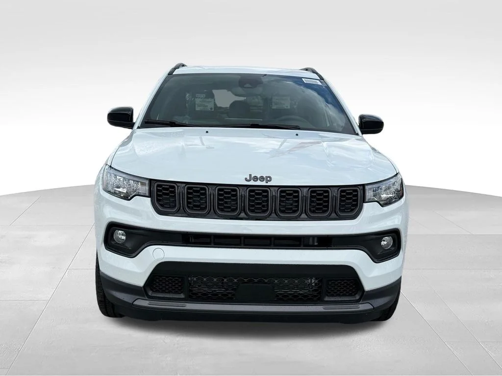 New 2026 Bright White Clearcoat Jeep Latitude image 25