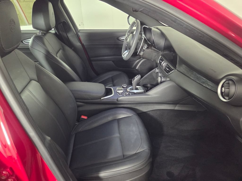 Used 2024 Alfa Rosso Alfa Romeo Sprint image 31