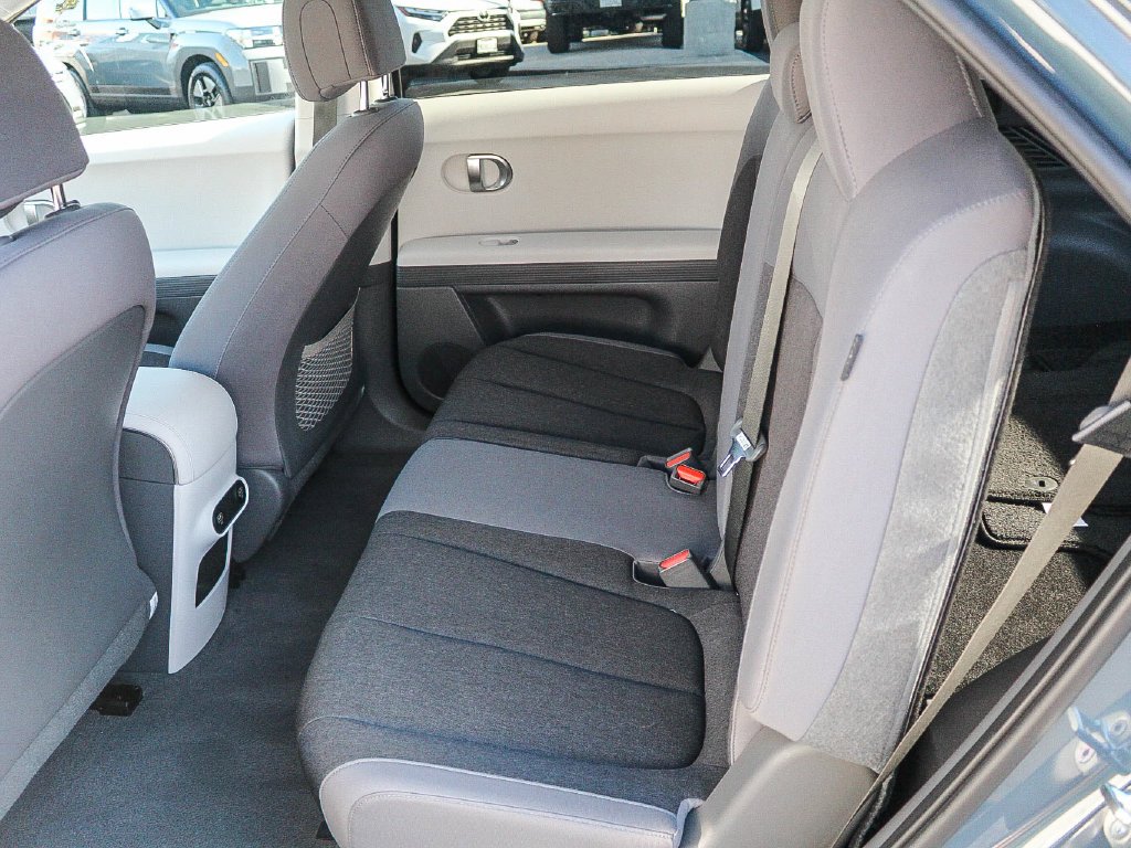 Used 2024 Green Hyundai SEL image 19
