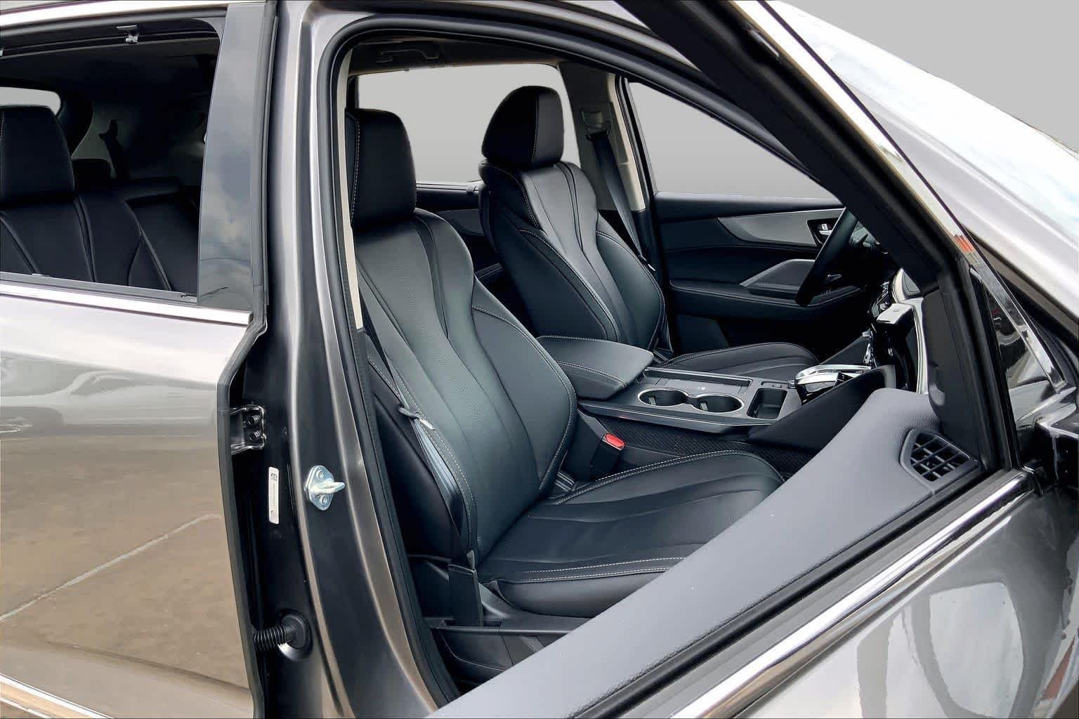 Used 2026 Liquid Carbon Metallic Acura w/Technology Package image 9