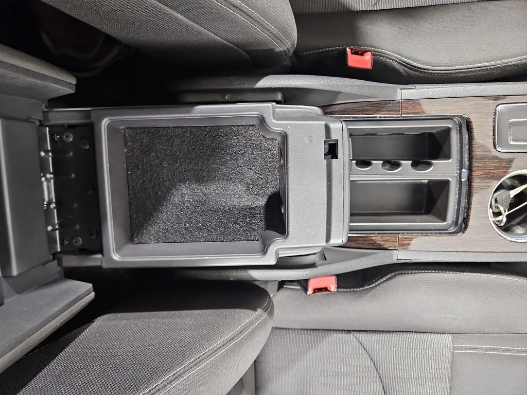 Used 2015 Gold Chevrolet LT image 25