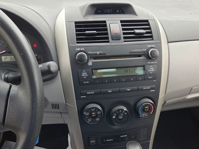 Used 2013 Gray Toyota L image 17