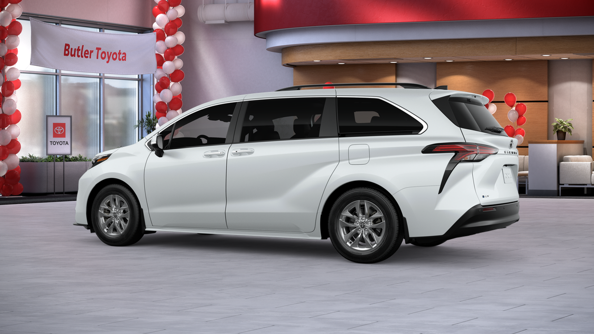 New 2026 Wind Chill Pearl Toyota XLE image 22