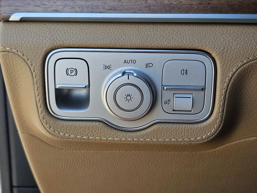 Used 2024  Mercedes-Benz GLE 350 image 24