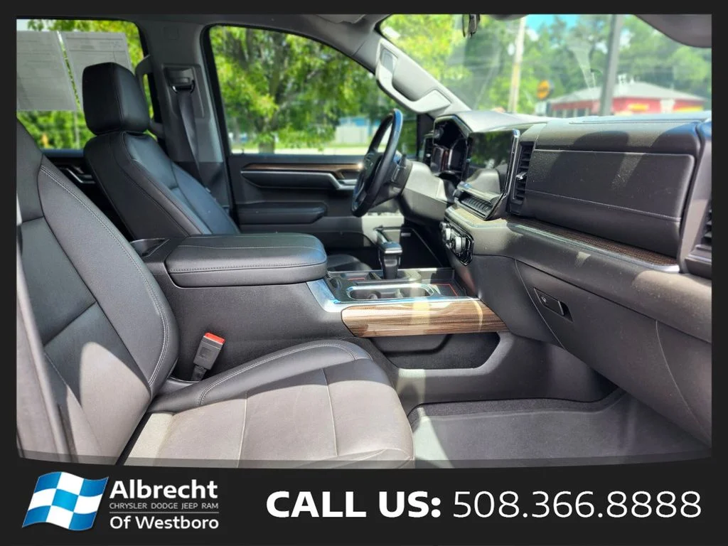 Used 2023 Black Chevrolet RST image 11