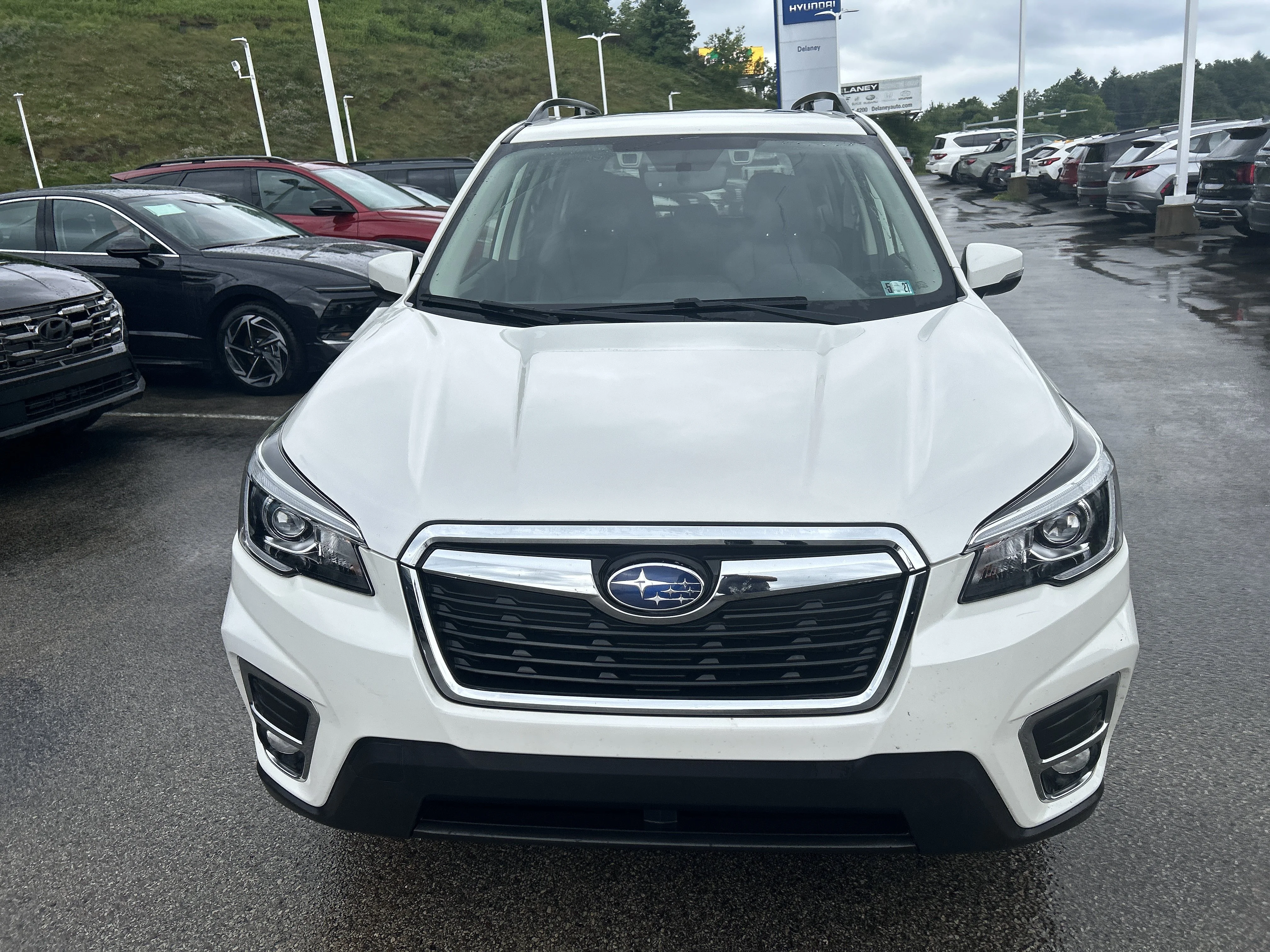 Used 2019 Crystal White Pearl Subaru Limited image 11