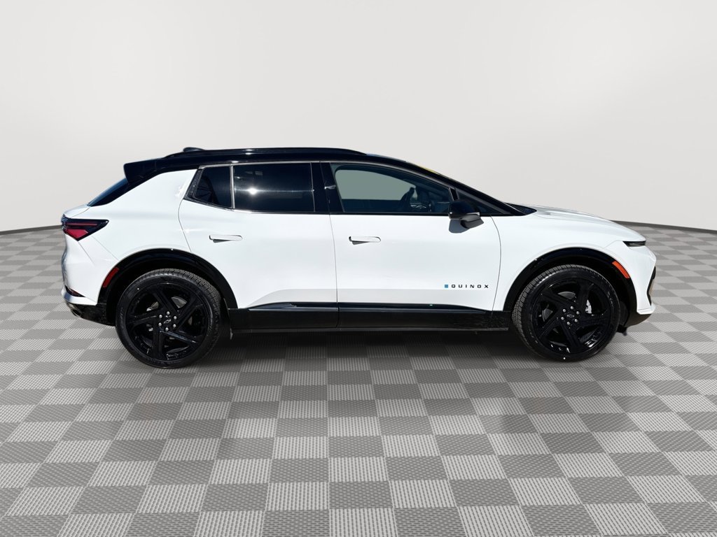 2024 Chevrolet Equinox EV RS - Photo 12