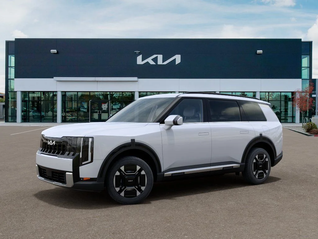 New 2027 White Kia EX image 3