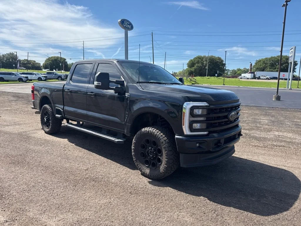 Used 2024 Black Ford XLT image 18