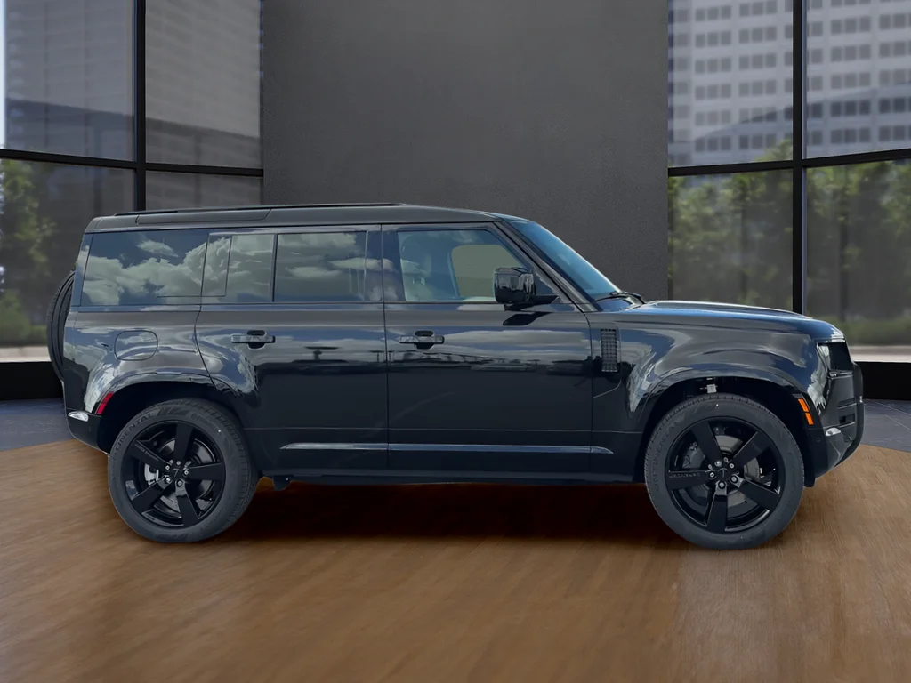 New 2026 Black Land Rover X-Dynamic SE image 4