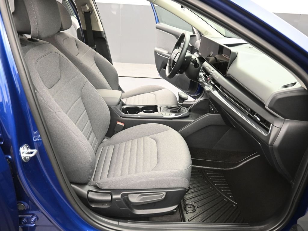 Used 2025 Blue Kia EX image 16