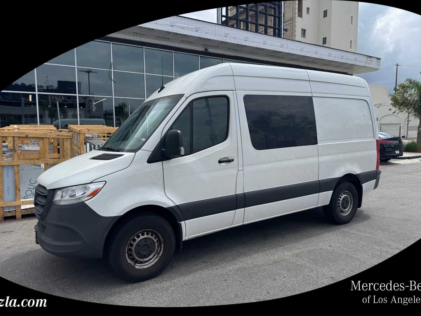 2023 Mercedes-Benz Sprinter 2500 Gas 144 WB's photo