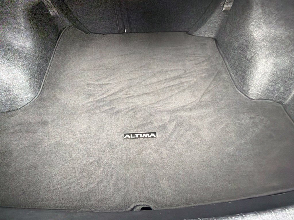 Used 2025 Black Nissan 2.5 SV image 9