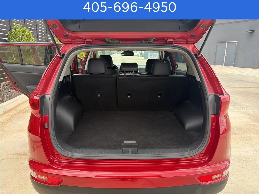 Pre-Owned 2019 Kia Sportage EX
