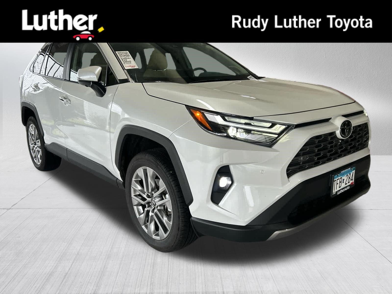 Certified Used 2025 Wind Chill Pearl Toyota Limited image 1