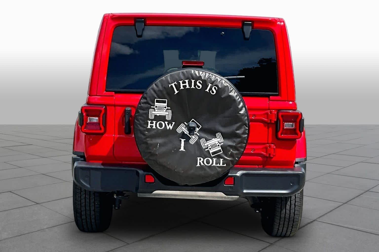 Used 2021 Firecracker Red Clearcoat Jeep Unlimited Sahara image 5