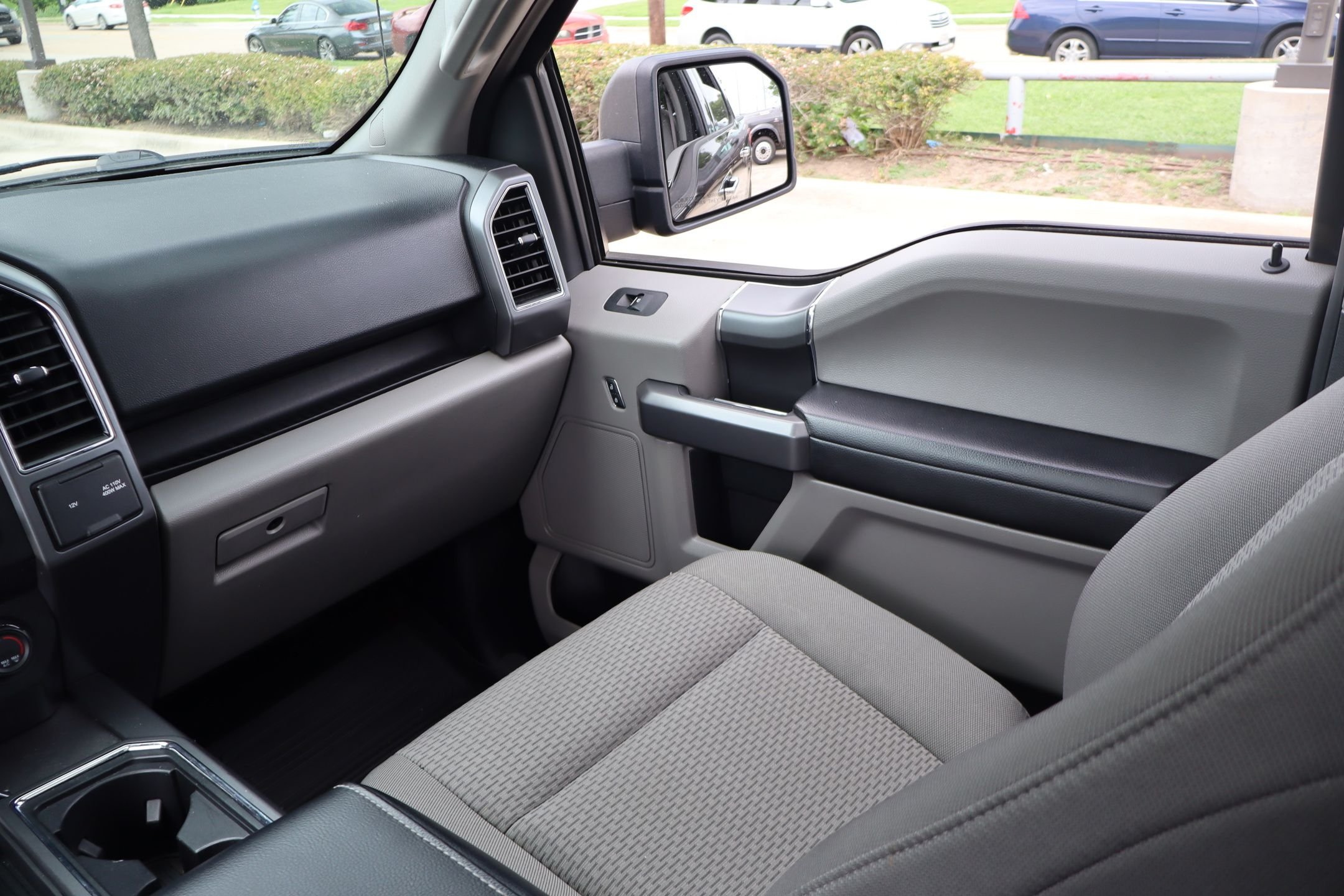 Used 2020 Black Metallic Ford XLT image 23