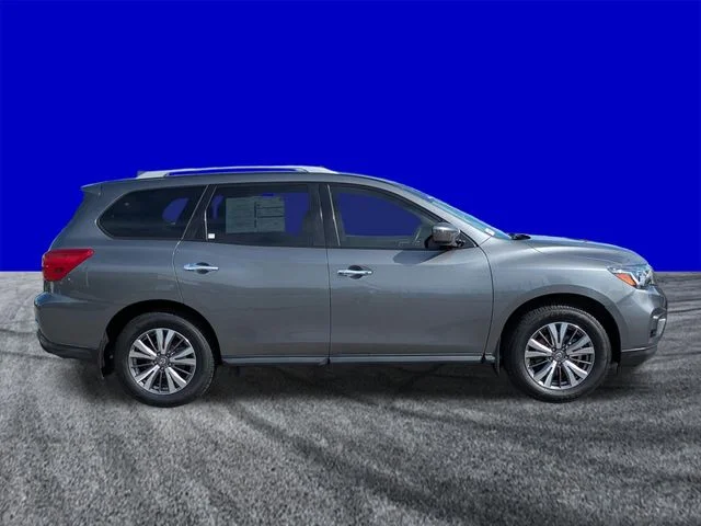Certified Used 2020 Gun Metallic Nissan S image 3