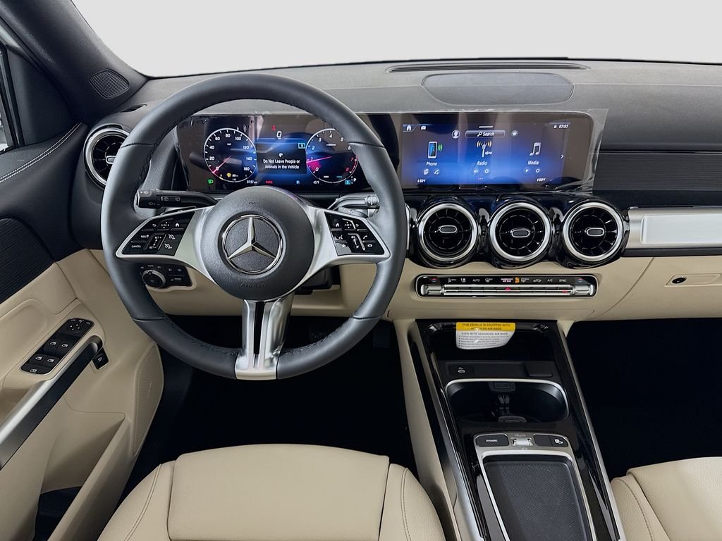 Used 2026 White Mercedes-Benz GLB 250 image 22