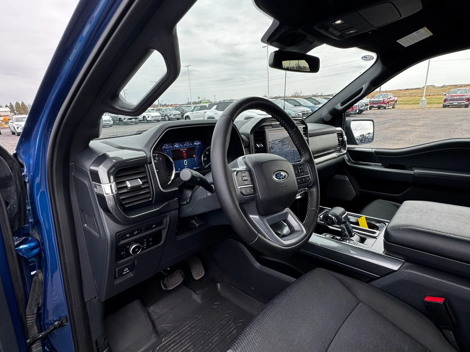 Used 2023 Blue Metallic Ford XLT image 6