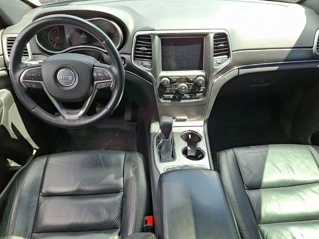 Used 2018 Gray Jeep Limited image 15