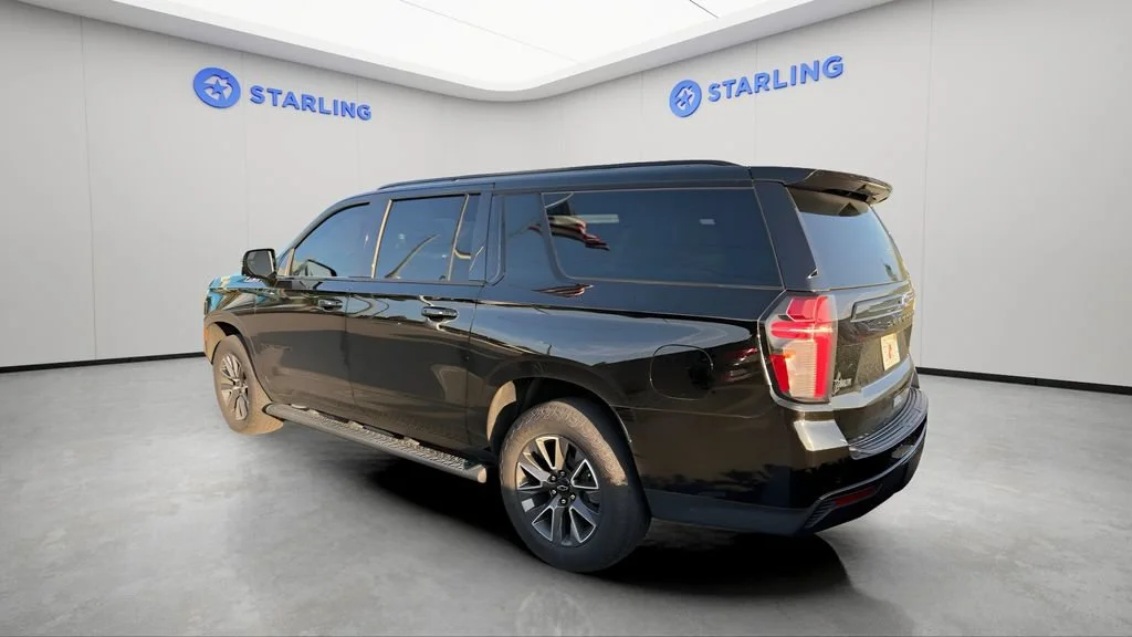 Used 2023 Black Chevrolet Z71 image 3
