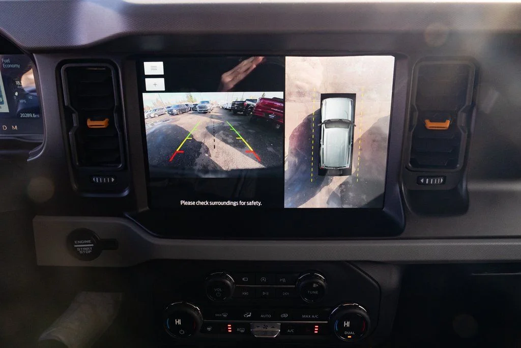 Used 2023 Red Ford Badlands image 14
