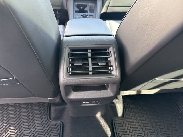 New 2026 Platinum Gray Volkswagen 2.0T SE image 28