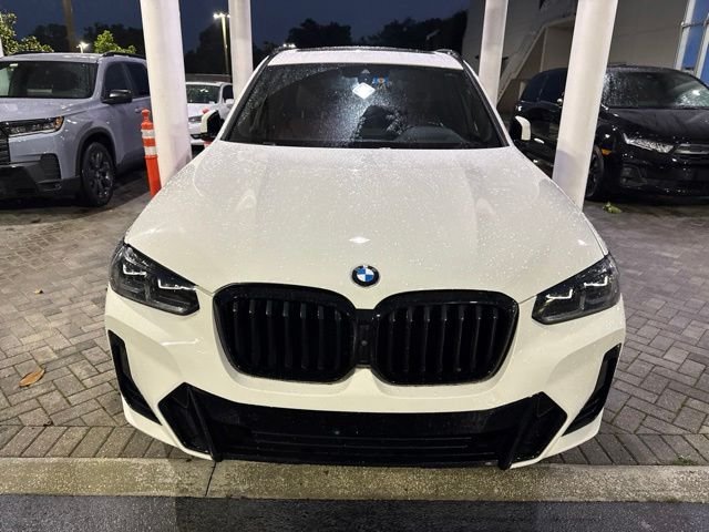 Used 2023 Alpine White BMW sDrive30i image 2