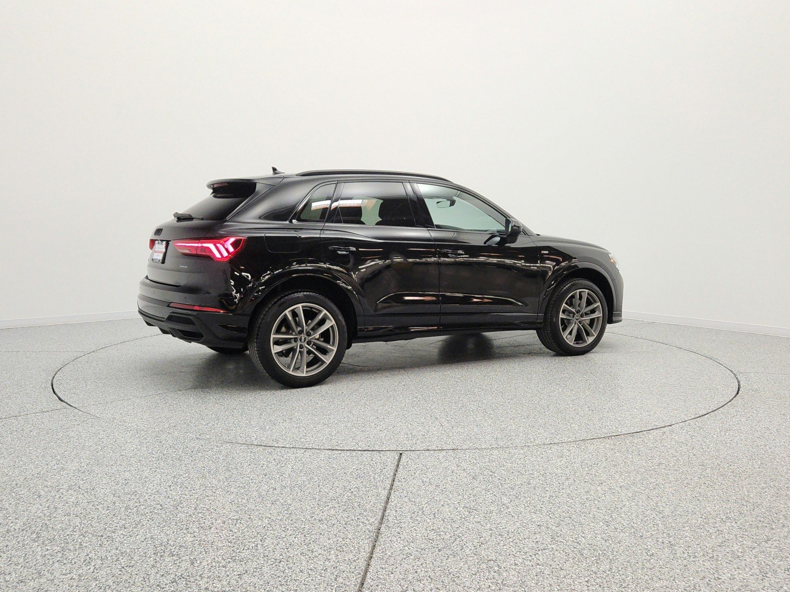 Used 2025 Mythos Black Metallic Audi S line Premium image 5