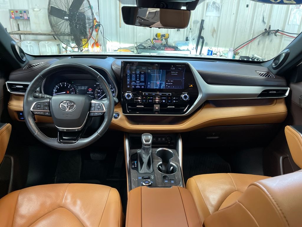 Certified Used 2020 White Toyota Platinum image 17