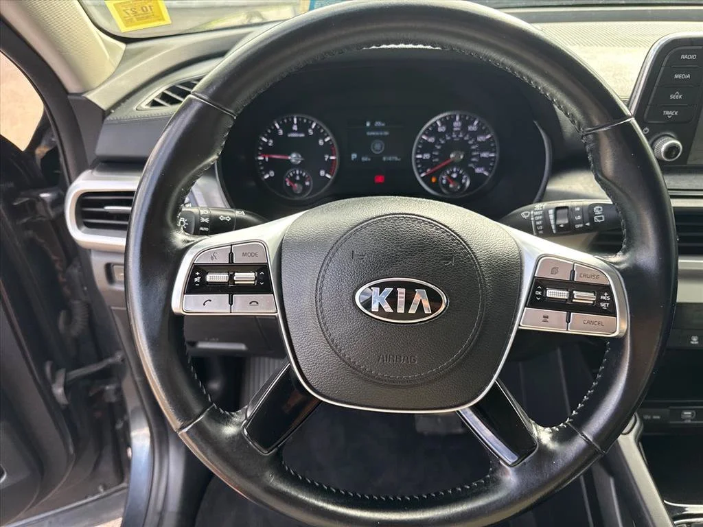 Used 2021 Gravity Grey Kia S image 10