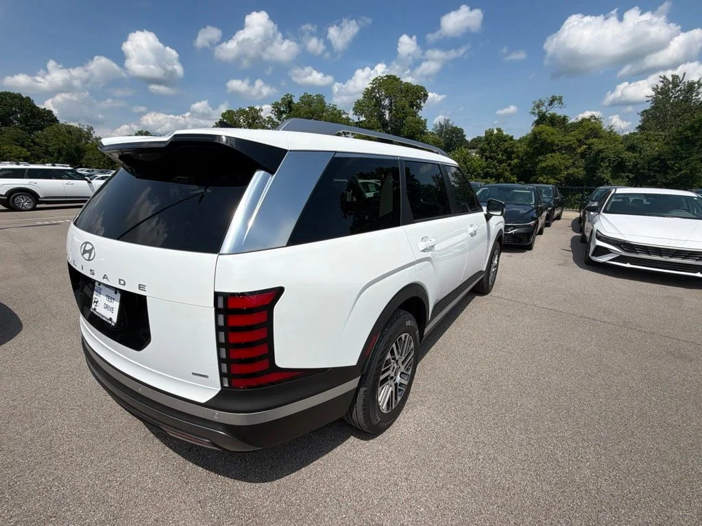 New 2026 Creamy White Pearl Hyundai SEL image 5