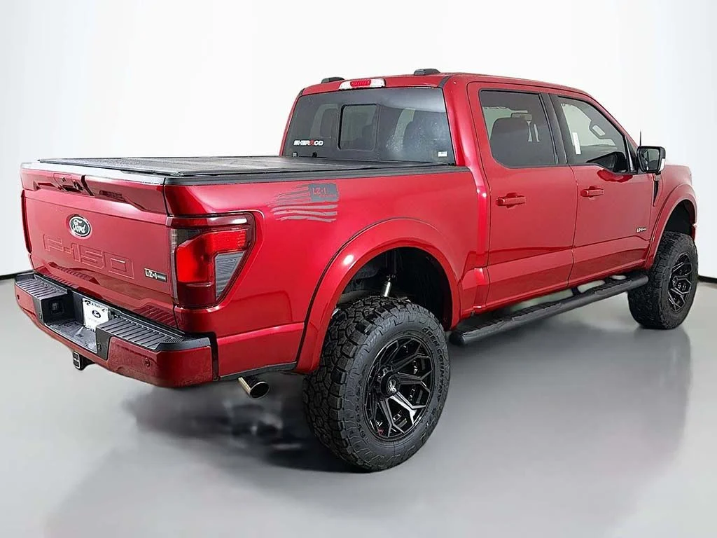 New 2025 Rapid Red Metallic Tinted Clearcoat Ford XLT image 12