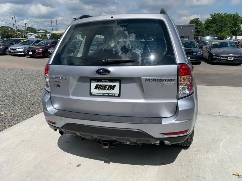Used 2012 Silver Subaru 2.5X Sport Utility 4D image 12