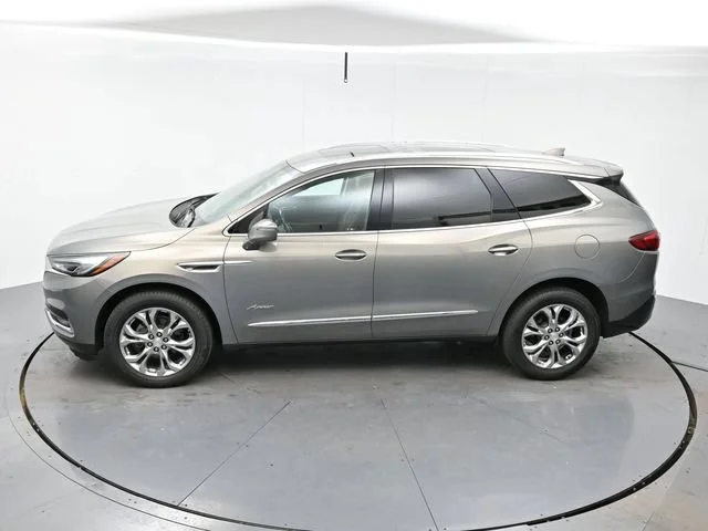 Used 2018 Includes Spectra Gray lower exterior accent color. Buick Avenir image 37