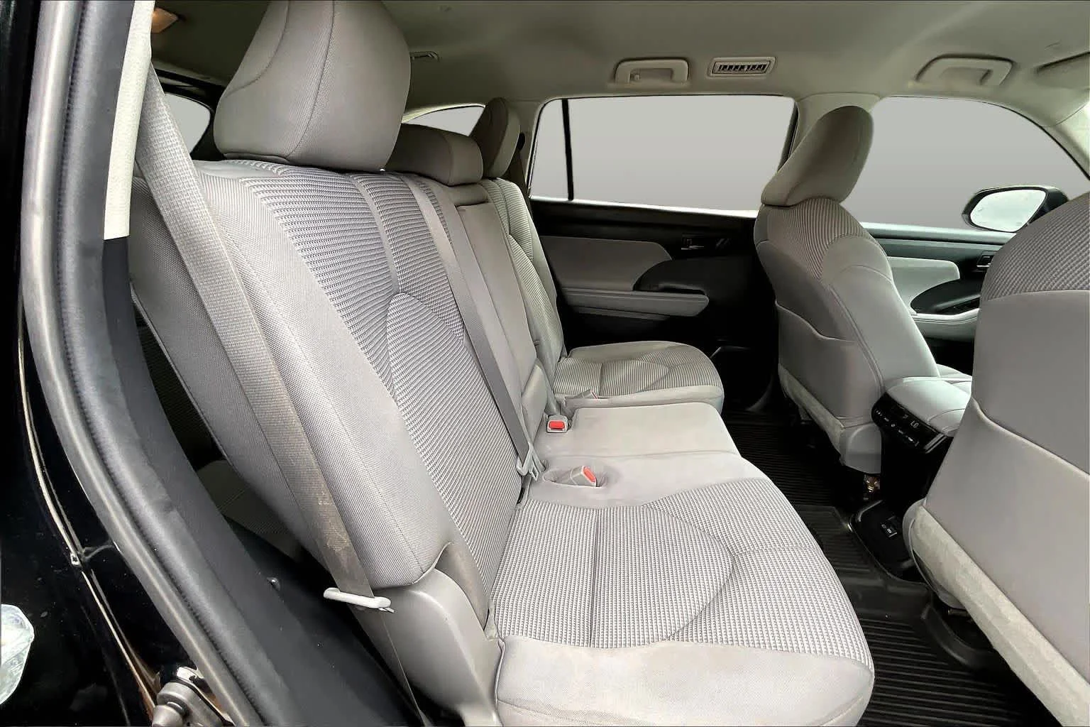 Used 2023 Midnight Black Metallic Toyota LE image 20