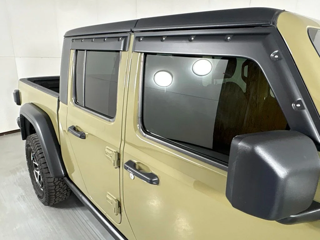 Used 2025 Green Jeep Rubicon image 16