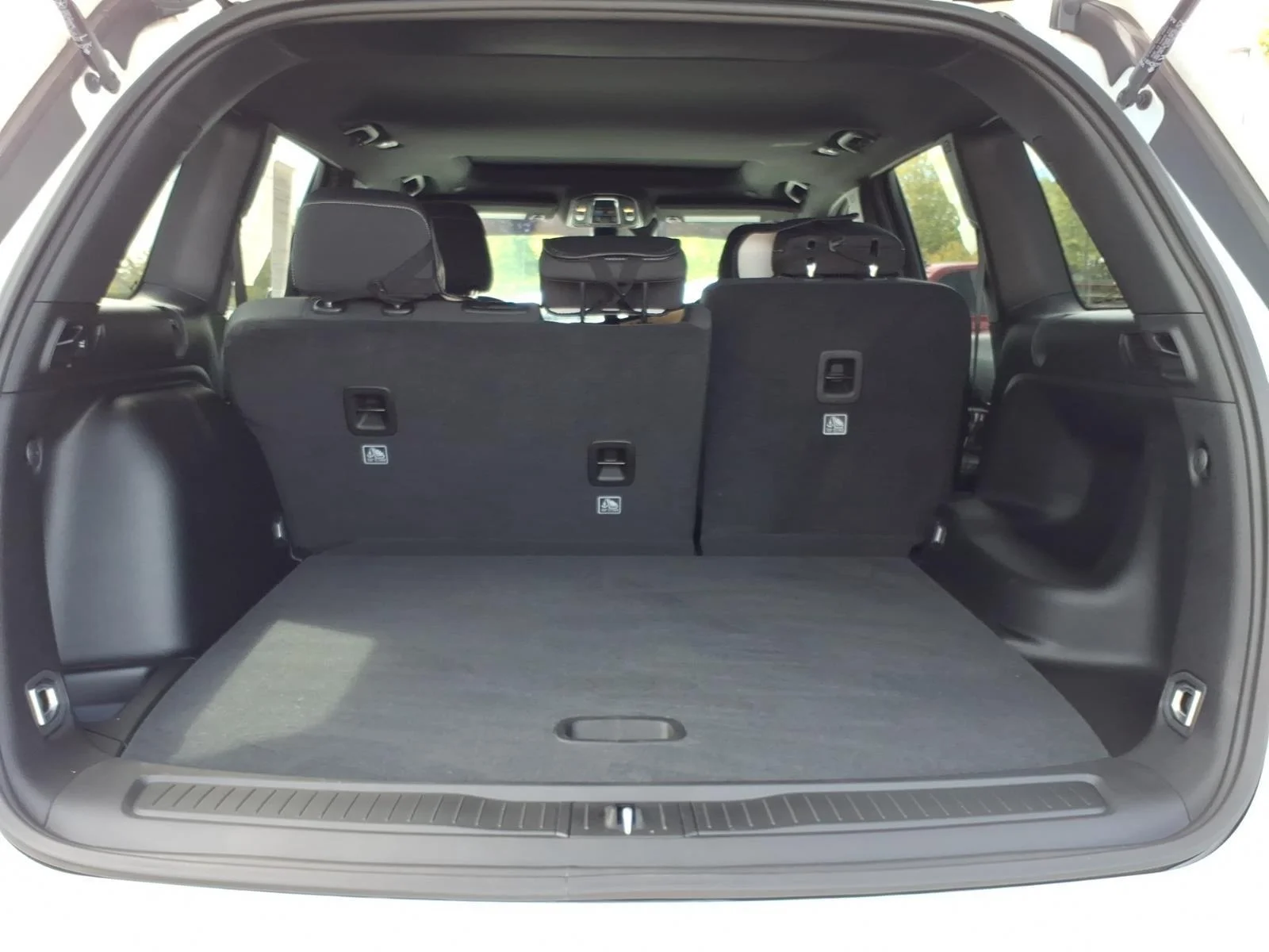 Used 2024 Bright White Clearcoat Jeep Laredo X image 30
