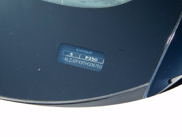 Used 2026 Fuji White Land Rover S image 40