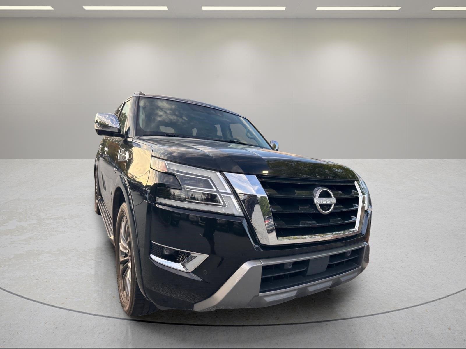 Used 2021 Super Black Nissan Platinum image 11